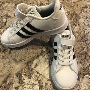 Adidas Grand Court Kids' Shoes Size 1 - Never Worn!